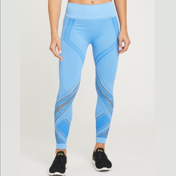 NUX x SoulCycle Quintessential Leggings-NWT! - Picture 1 of 9